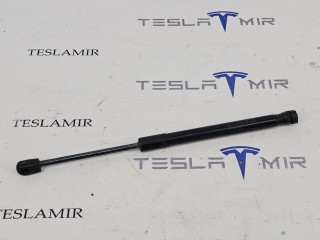 Амортизатор (упор) капота Tesla Model 3 1 поколение 2017-2021, 1089586-00