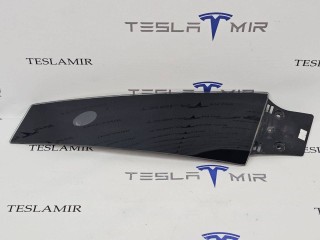 Накладка стойки B наружная + камера правая, ориг. номер 1069104-00, 1092307-00, Tesla Model S 1 поколение [рестайлинг] 2016-2021