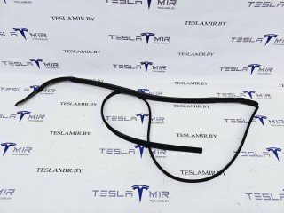Уплотнитель порога (филенки дверей) левый нижний Tesla Model S 1 поколение [2-й рестайлинг] 2021-2026, 6009587-00