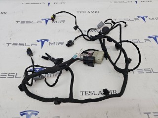 Электропроводка панели радиаторов (телевизора), ориг. номер 1035338-00, Tesla Model S 1 поколение [рестайлинг] 2016-2021