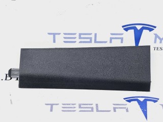 прочая запчасть, ориг. номер 1494622-00, Tesla Model Y 2020-2026