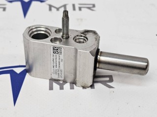 Теплообменник/чиллер (CHILLER), ориг. номер 1039040-00, Tesla Model S 1 поколение [рестайлинг] 2016-2021