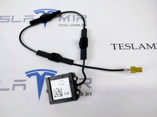 Блок спутниковой антенны Tesla Model S 1 поколение [2-й рестайлинг] 2021-2026, 1050256-00
