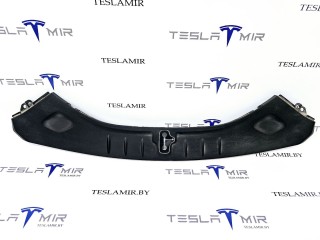 Подкапотный пластик бокса передний, ориг. номер 1060474-00, 1060475-00, Tesla Model S 1 поколение [рестайлинг] 2016-2021