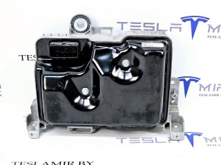Блок управления BCM (бортовой сети) (Body Control Module) Боди, ориг. номер 1569303-00, 1583991-00, 1497319-00, 1118182-12, 1569236-00, Tesla Model 3 1 поколение 2021-2024