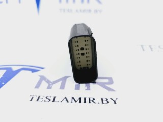 Разъем (фишка) проводки бампера переднего, ориг. номер 2067958-00, Tesla Model 3 1 поколение 2017-2021