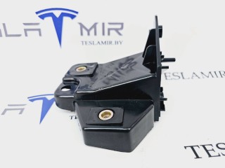 прочая запчасть, ориг. номер 1020792-00, 1061332-00, Tesla Model S  [рестайлинг] 2016-2021