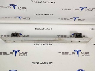 Усилитель бокса подкапотного, ориг. номер 1104777-00, Tesla Model 3 1 поколение 2021-2024