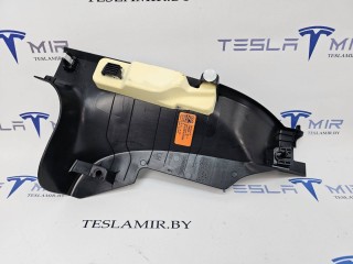 Накладка стойки С внутренняя левая нижняя, ориг. номер 1086309-00, Tesla Model 3 1 поколение 2021-2024
