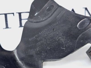 Накладка декоративная петли капота левая, ориг. номер 1112071-00, Tesla Model 3 1 поколение 2021-2024