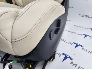 сиденье переднее левое, ориг. номер 1084237-00, 9876540-03, Tesla Model S 1 поколение [рестайлинг] 2016-2021