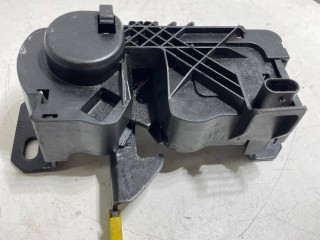 замок капота, ориг. номер A2468700558, Mercedes-Benz A W176 2012-2015
