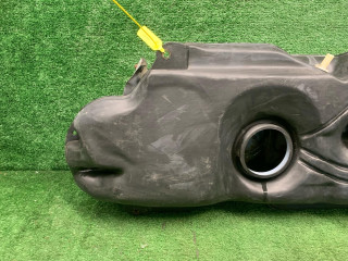 топливный бак, ориг. номер YARIS, Toyota Vitz  XP10 1999-2001