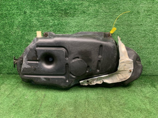 топливный бак, ориг. номер YARIS, Toyota Vitz  XP10 1999-2001