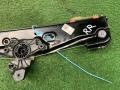 T4N19512, GX7327000, GX7327000AC, C34108103 стеклоподъемник задний правый Jaguar XE 1 поколение 2019г. - фото №2