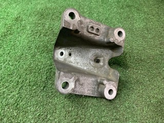 кронштейн двигателя правый, ориг. номер 8W83-6037-AA, C2P12655, Jaguar XJ 3 [рестайлинг] 2007-2009