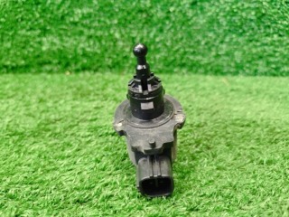 корректор фар, ориг. номер 85661-48030, 3740077894, 8651000620, 5320730150, Toyota Crown Majesta 4 поколение S180 2004-2006