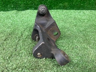 Кронштейн натяжного ролика, ориг. номер 1250187101000, Daihatsu Rocky 1 поколение [рестайлинг] 1993-1997