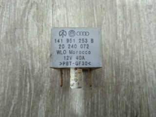 Реле кондиционера, ориг. номер 141951253B, Volkswagen Touareg 2002-2007
