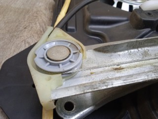 панель двери, Ford Fiesta 2001-2007