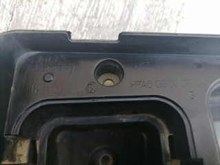 кронштейн блока предохранителей, ориг. номер 1KO907361, Volkswagen Passat 2005-2010