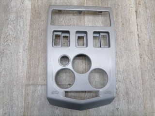 Рамка магнитолы и блока управления отопителем, ориг. номер 8200382717, Renault Logan 2009-2016