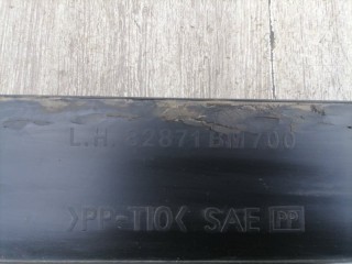 молдинг (вдоль двери), ориг. номер 82871BM700, Nissan Almera 2002-2006