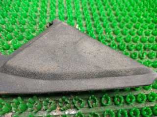 Накладка уголок зеркала, ориг. номер MB814099, Volkswagen Passat 1988-1997