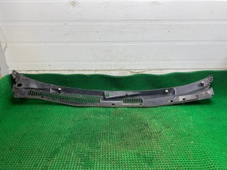 жабо под лобовое стекло, ориг. номер 6686299J00, Nissan Primera 1990-1997