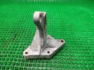Кронштейн опоры МКПП, ориг. номер 357199353A, Volkswagen Passat 1988-1997
