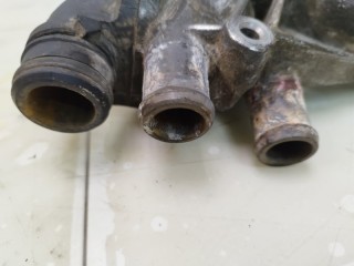 корпус водяного насоса, ориг. номер 037121013, Volkswagen Passat 1988-1997
