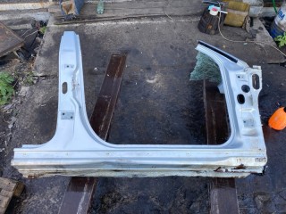Порог со стойкой, Volkswagen Passat 1996-2001