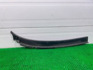 Решетка стеклоочистителя (жабо) volkswagen Passat 1988-1997, 357853830