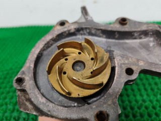 Водяной насос (помпа), ориг. номер 96MM6L070AD, Ford Focus 1998-2001