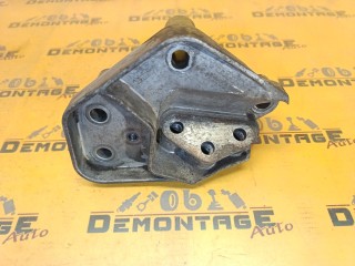Кронштейн двигателя правый Volvo V40 VW14 1999-2002