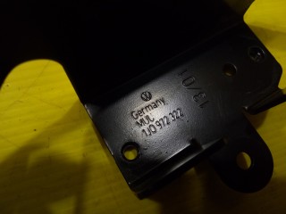 Кронштейн датчика AIR BAG, ориг. номер 1J0972322, Volkswagen Jetta 4 9M2 1998-2005