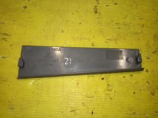 Заглушка обшивки двери, ориг. номер 357868180A, Volkswagen Passat B3 315 1988-1997