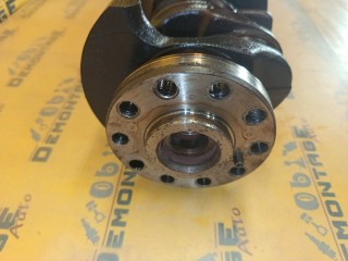 Коленвал 1.8, ориг. номер 9125714, Volvo V40 VW14 1999-2002