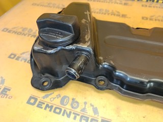 Крышка клапанная 2.3, ориг. номер 071103469C, Volkswagen Passat B5 3B2 1996-2001