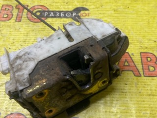 Замок двери передний правый, ориг. номер 1H1837016K, Volkswagen Golf 3 1991-2000