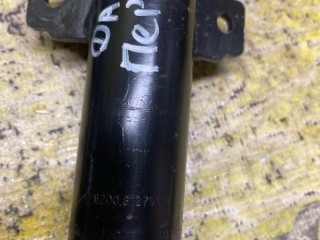 Стойка подвески передняя, ориг. номер 8200813791, Renault Duster 2010-2015