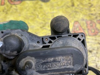 Клапан, ориг. номер 2208300284, Mercedes-Benz S-class W220 1998-2002