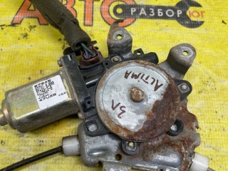 Стеклоподъемник задний левый, ориг. номер 827313Z005, Nissan Altima L31 2001-2004