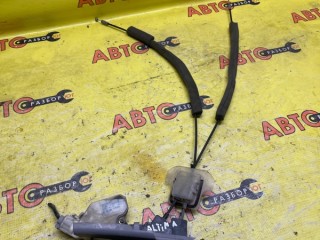Замок двери передний левый, ориг. номер 80553AA200, Nissan Altima L31 2001-2004