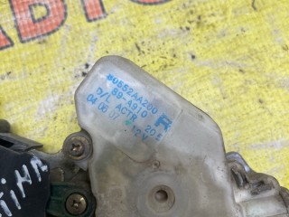 Замок двери передний правый, ориг. номер 80552AA200, Nissan Altima L31 2001-2004