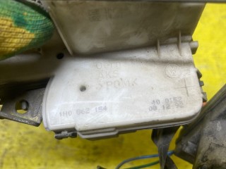 Замок двери передний правый, ориг. номер 1H0862154, Volkswagen Golf Mk3 1991-2000