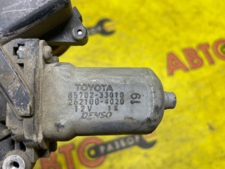 Мотор стеклоподъемника передний левый, ориг. номер 8570233010, Toyota Camry XV40 2006-2009