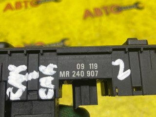 Блок управления зеркалом, ориг. номер MR240907, Mitsubishi Carisma DA1A 1999-2004