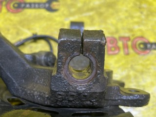 Поворотный кулак передний левый, ориг. номер 90468577, Opel Vectra B 1995-2000