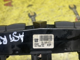 Кнопки прочие, ориг. номер 13100111, Opel Astra H 2006-2014